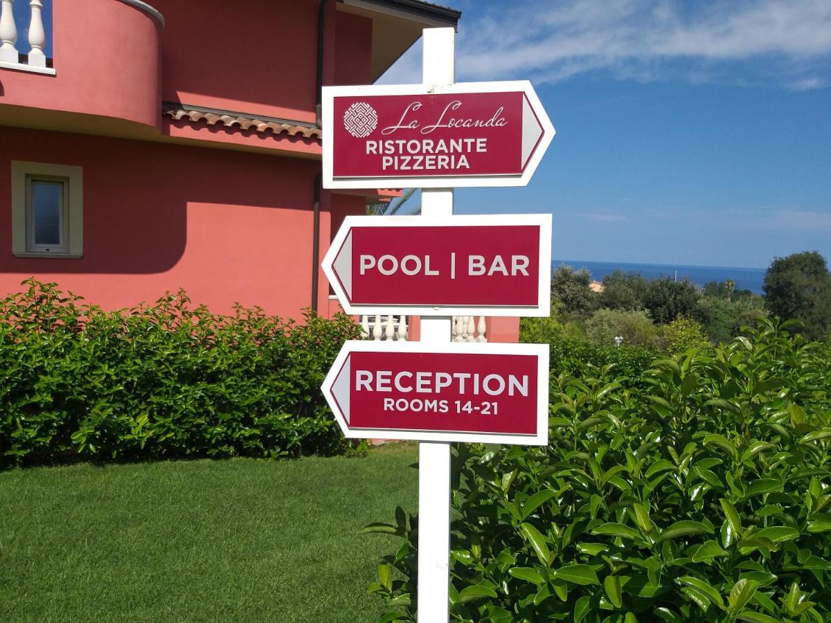 Готель Borgo Di Santa Barbara Санта-Доменіка Екстер'єр фото